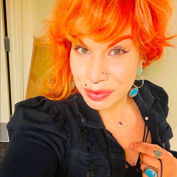 Meet your Posher, Yuliya - Picture 1 of 1